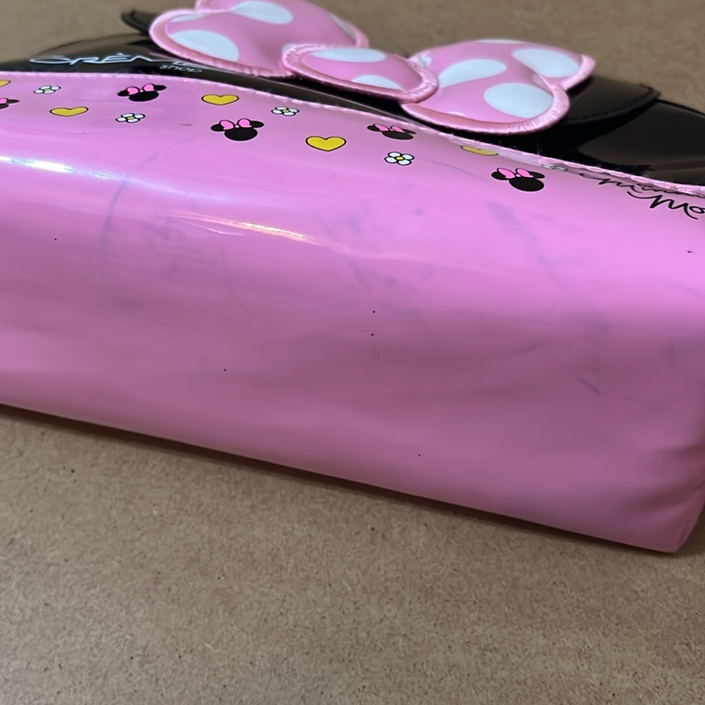 Disney Minnie Pouch - Picture 4 of 4